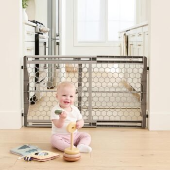 Regalo Easy Fit Adjustable Baby Safety Gate, 26-42 inches wide